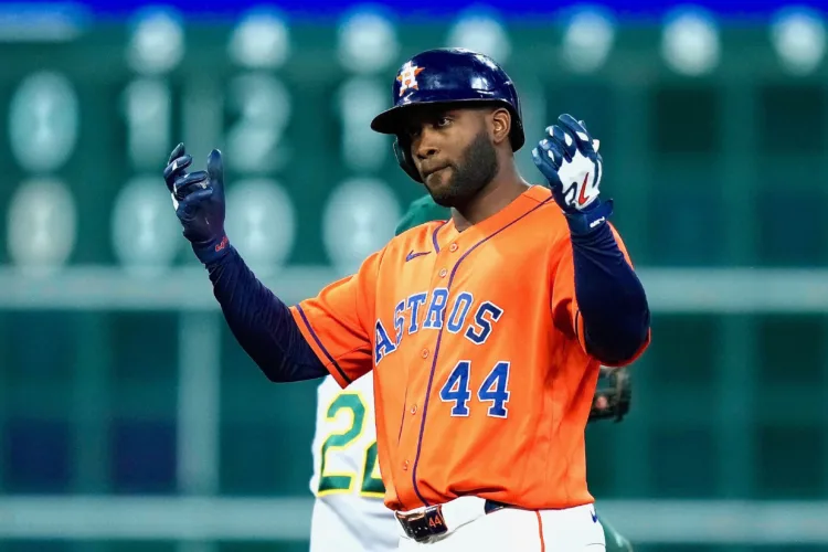 Alvarez’s Triple Crown quest faces AL East challengers